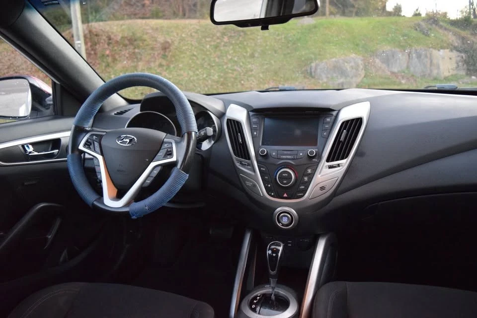 2017 Hyundai Veloster - Image 16 of 16