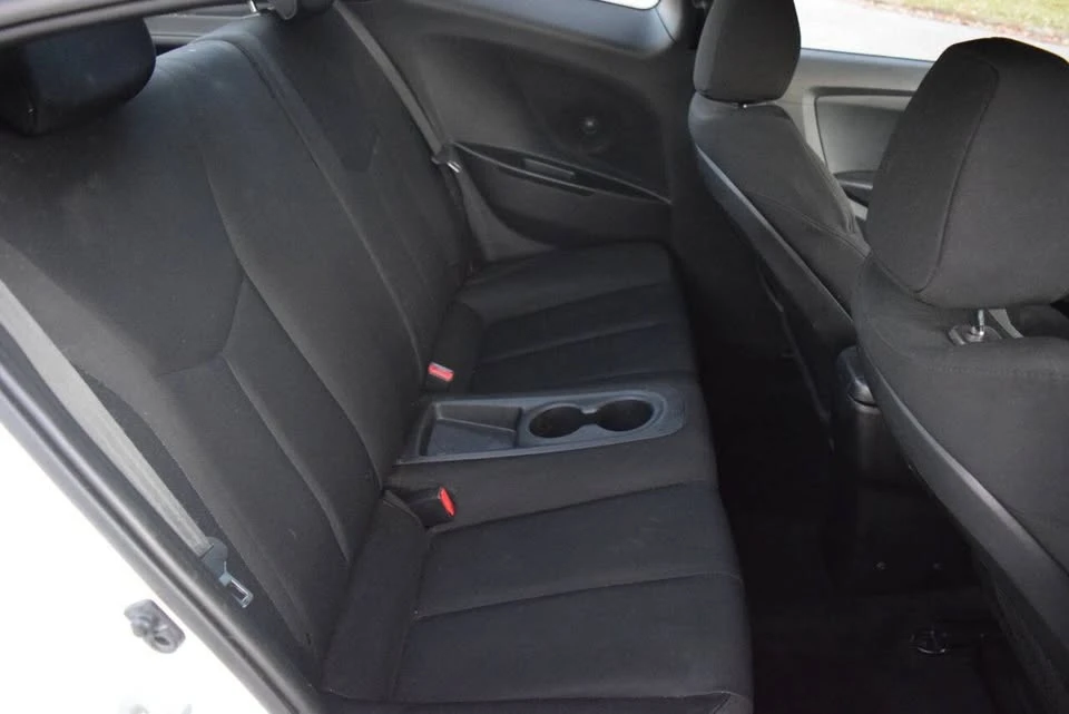 2017 Hyundai Veloster - Image 12 of 16