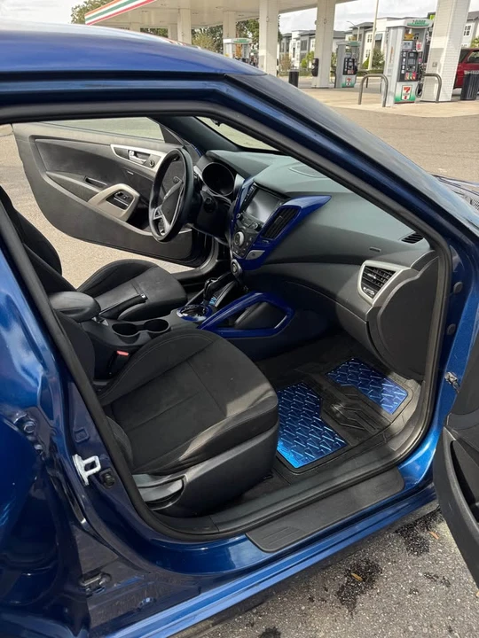 2017 Hyundai Veloster - Image 12 of 12