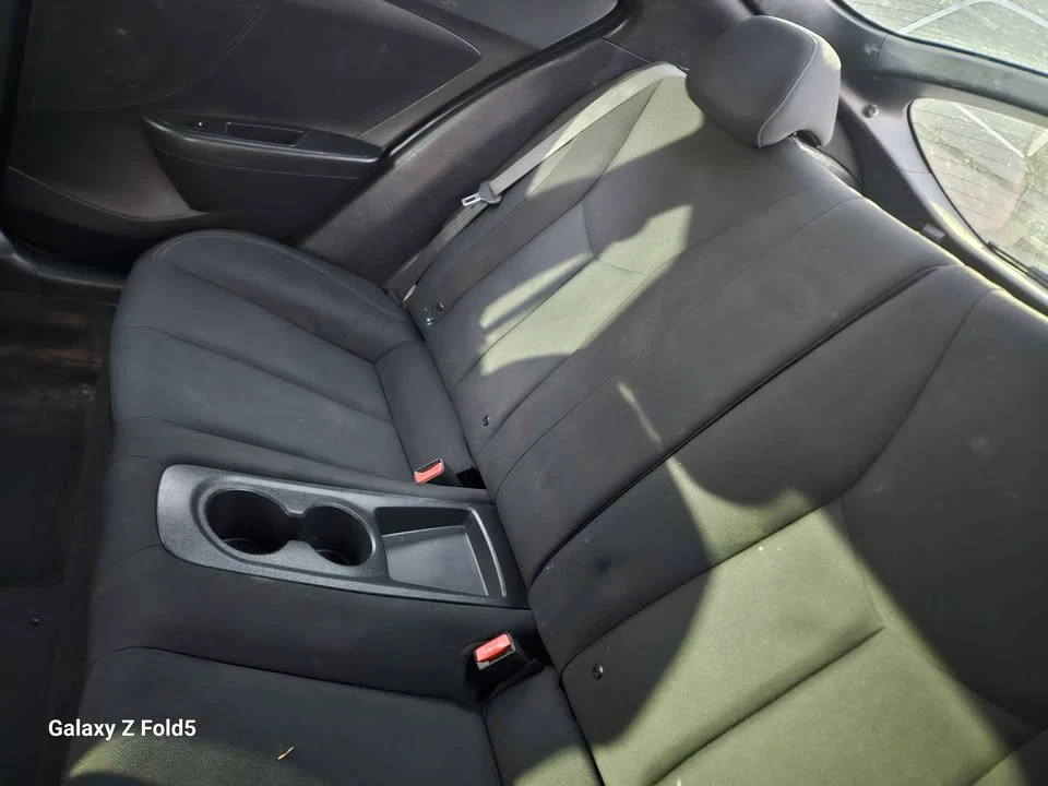 2017 Hyundai Veloster - Image 6 of 6