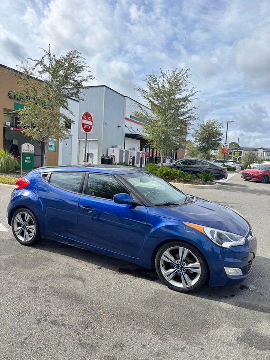 2017 Hyundai Veloster - Image 4 of 19