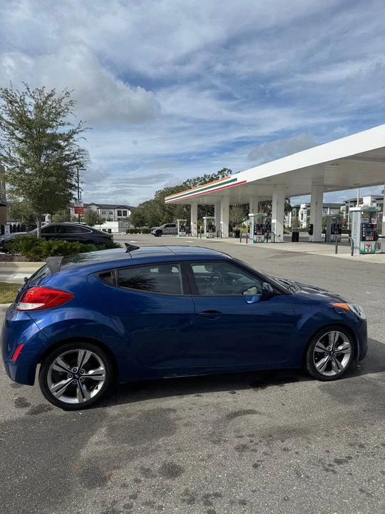 2017 Hyundai Veloster - Image 5 of 19