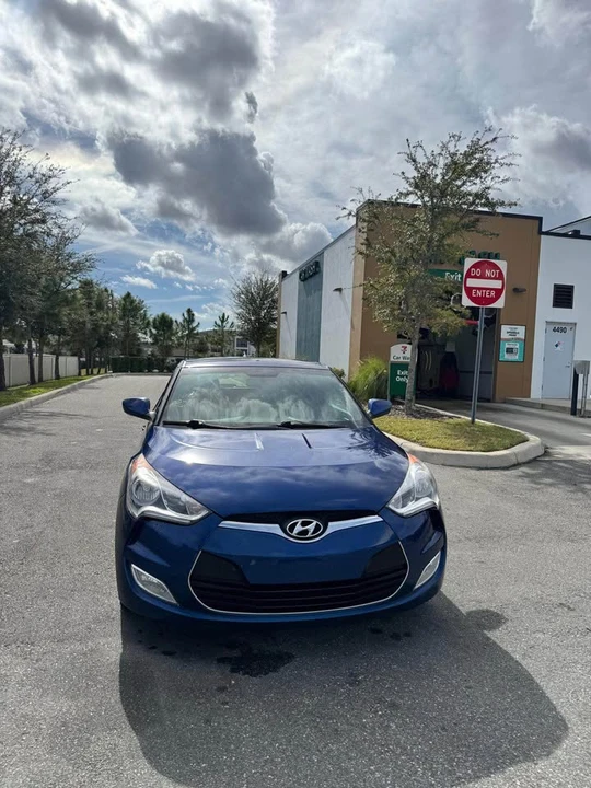 2017 Hyundai Veloster - Image 6 of 19