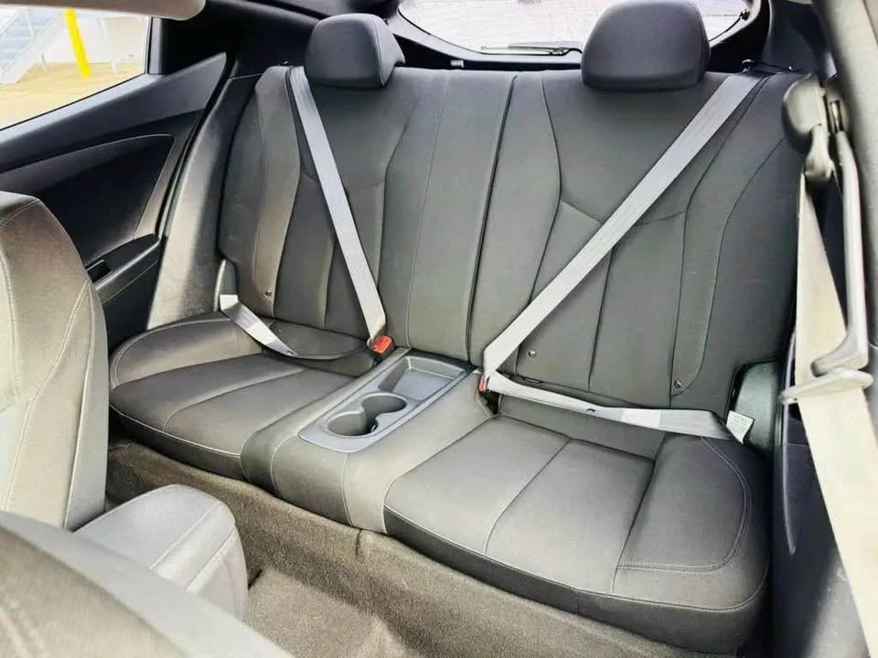 2017 Hyundai Veloster - Image 10 of 18