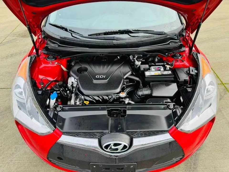 2017 Hyundai Veloster - Image 17 of 18