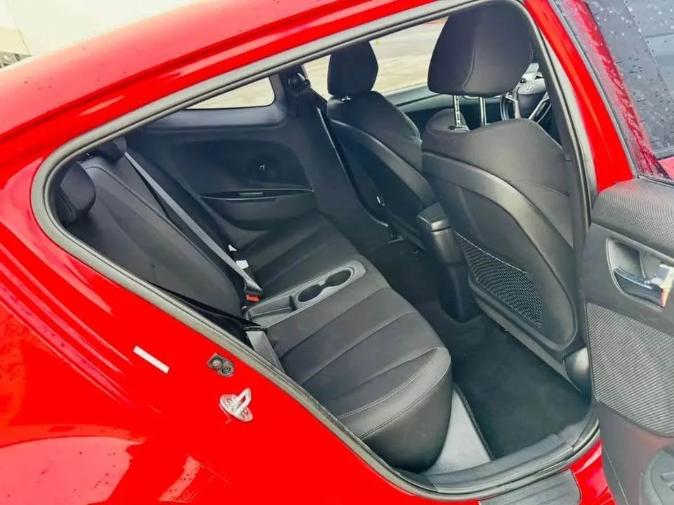 2017 Hyundai Veloster - Image 13 of 18