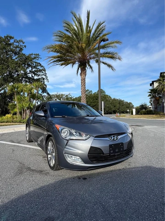 2017 Hyundai Veloster - Image 10 of 20