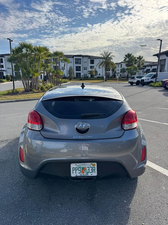 2017 Hyundai Veloster - Image 5 of 20
