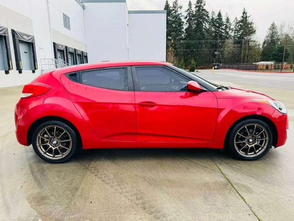 2017 Hyundai Veloster - Image 6 of 18