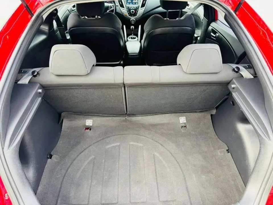 2017 Hyundai Veloster - Image 18 of 18