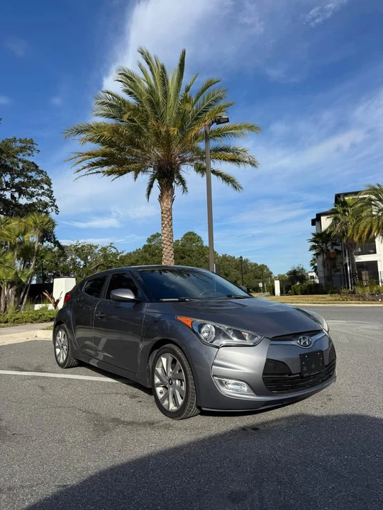 2017 Hyundai Veloster - Image 3 of 15
