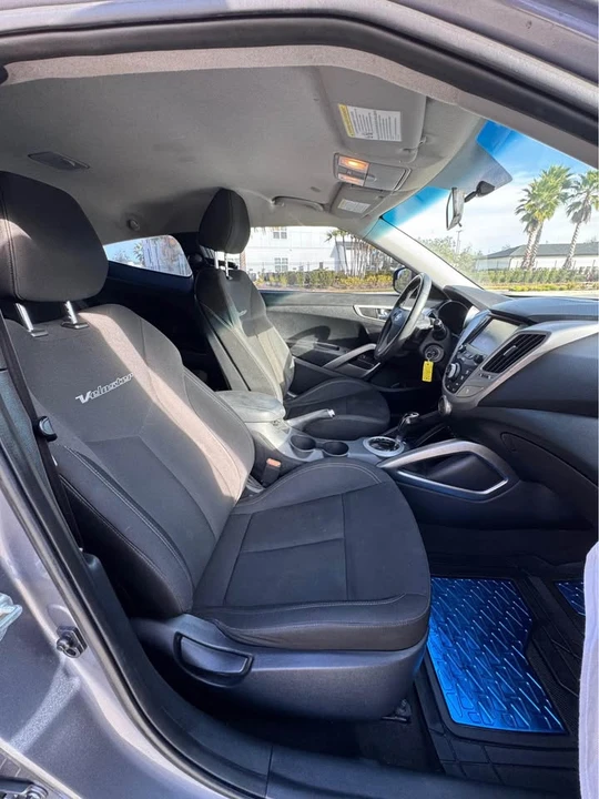 2017 Hyundai Veloster - Image 7 of 15