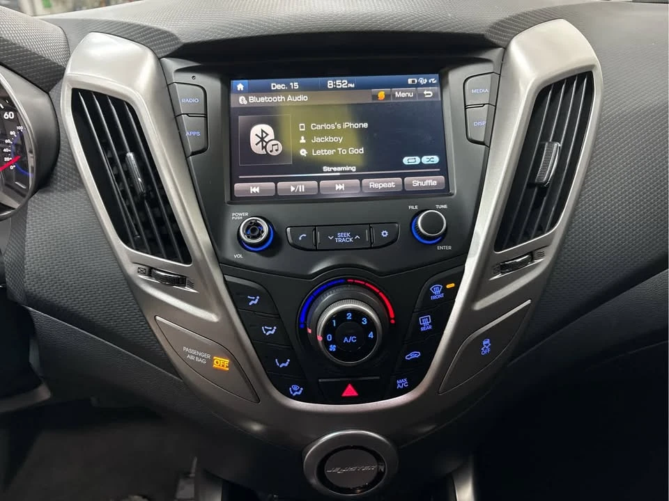 2017 Hyundai Veloster - Image 15 of 20