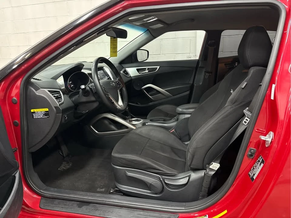 2017 Hyundai Veloster - Image 14 of 20