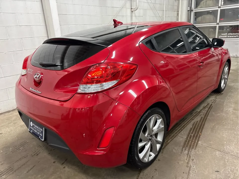 2017 Hyundai Veloster - Image 6 of 20
