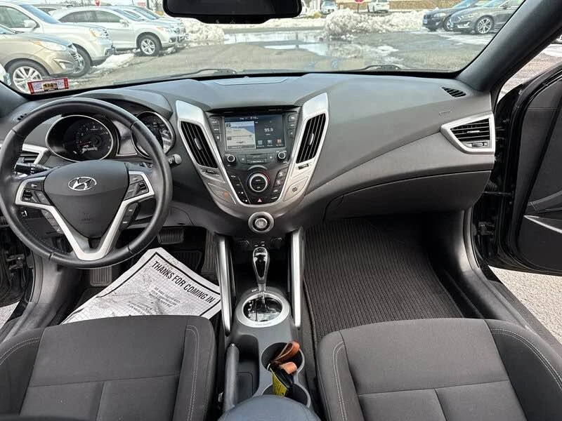 2017 Hyundai Veloster - Image 12 of 15