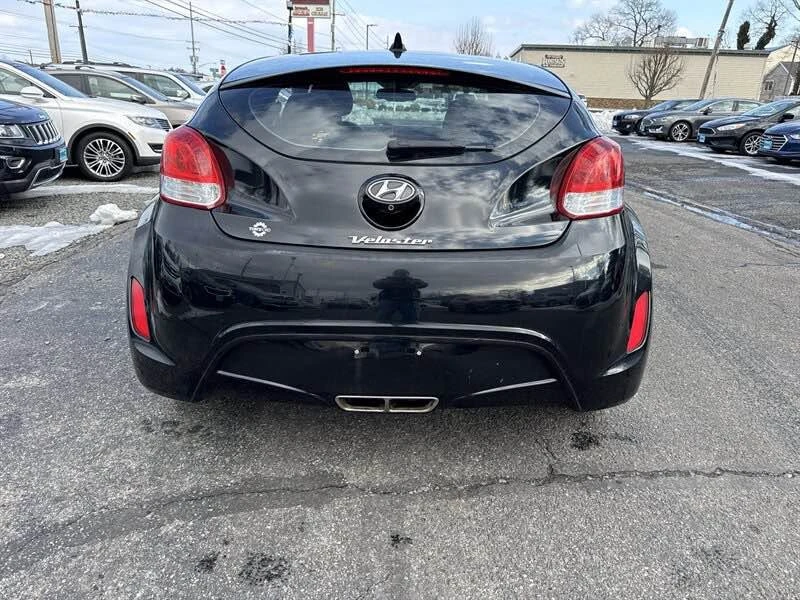 2017 Hyundai Veloster - Image 8 of 15