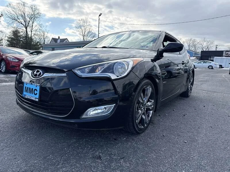 2017 Hyundai Veloster - Image 2 of 15