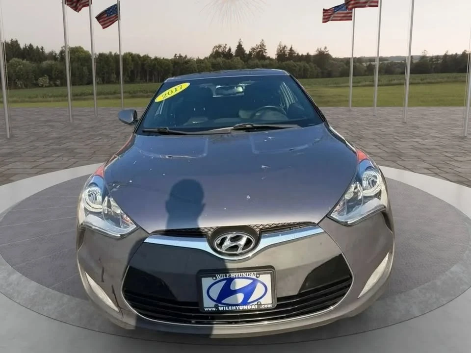 2017 Hyundai Veloster - Image 9 of 13