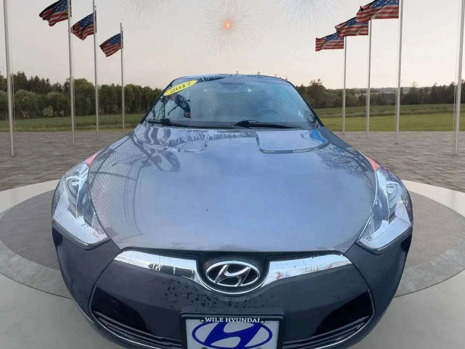 2017 Hyundai Veloster - Image 2 of 13