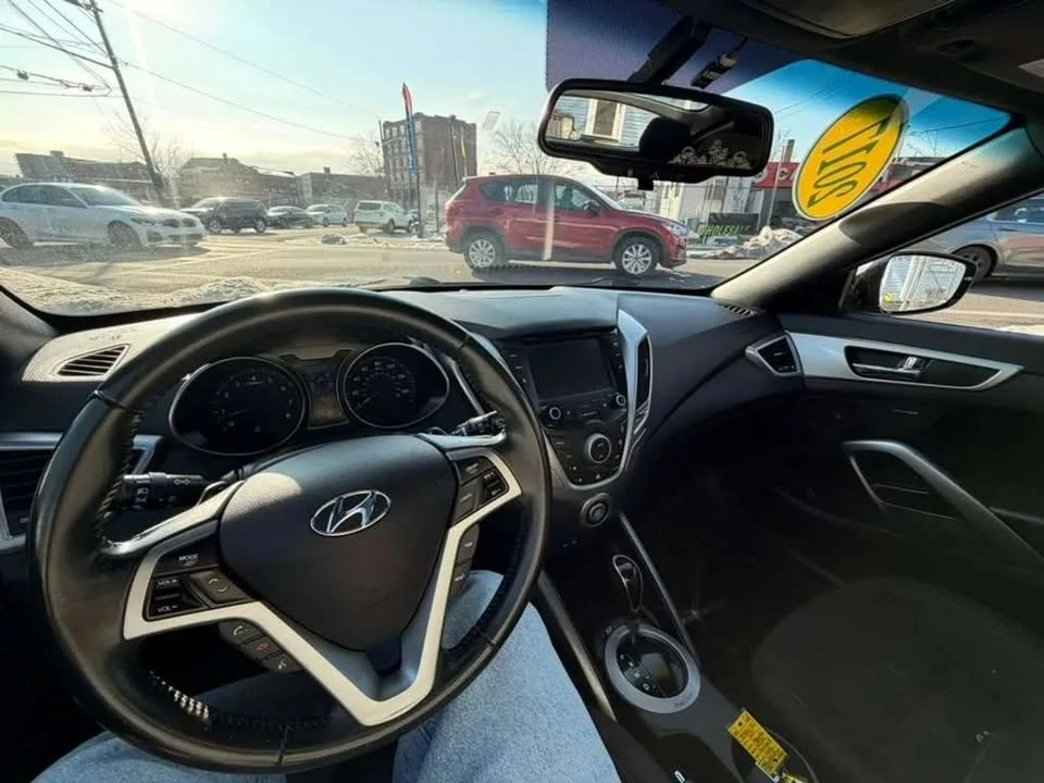 2017 Hyundai Veloster - Image 4 of 13