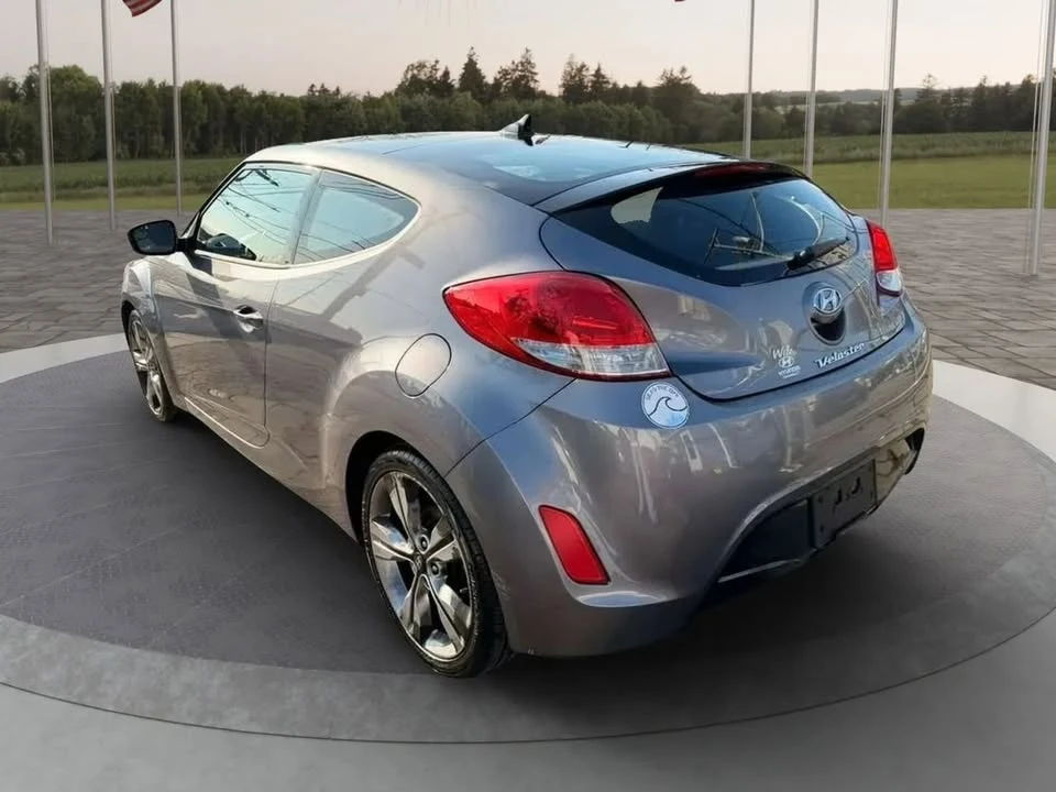 2017 Hyundai Veloster - Image 5 of 13