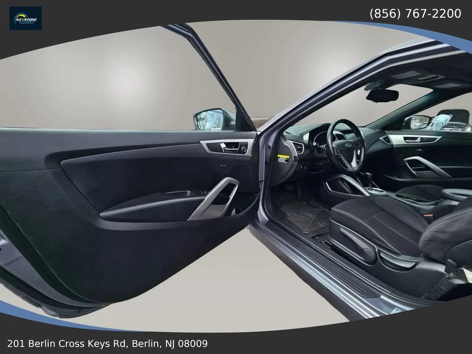 2017 Hyundai Veloster - Image 7 of 20