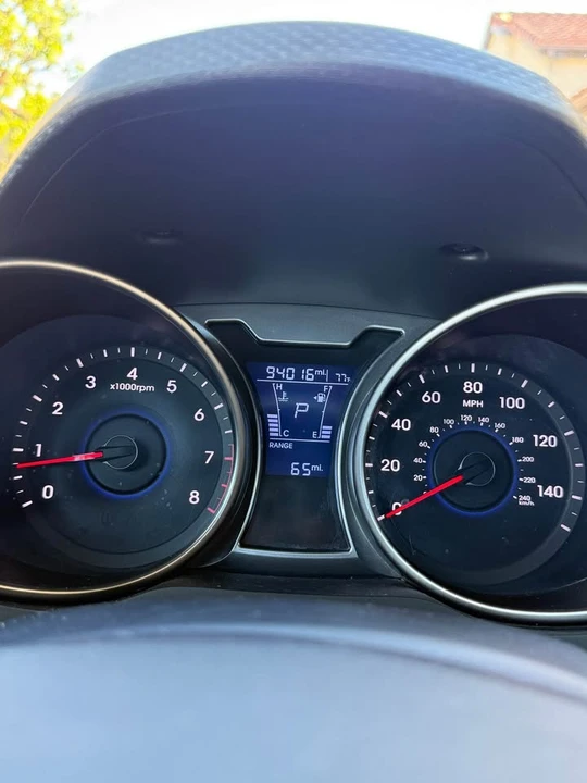 2017 Hyundai Veloster - Image 15 of 18