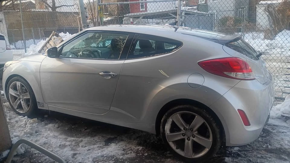 2017 Hyundai Veloster - Image 3 of 9