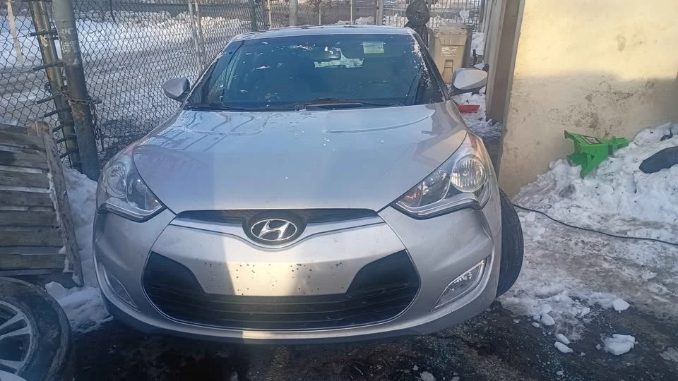 2017 Hyundai Veloster - Image 6 of 9