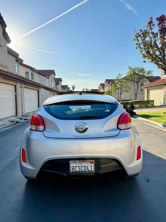 2017 Hyundai Veloster - Image 6 of 18
