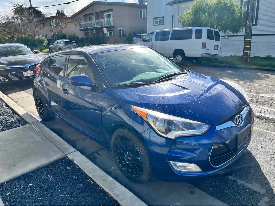 2017 Hyundai Veloster - Image 3 of 10