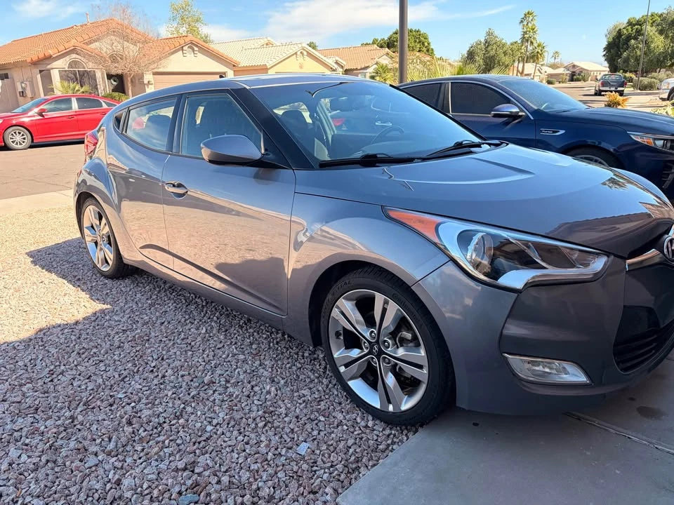 2017 Hyundai Veloster - Image 5 of 11