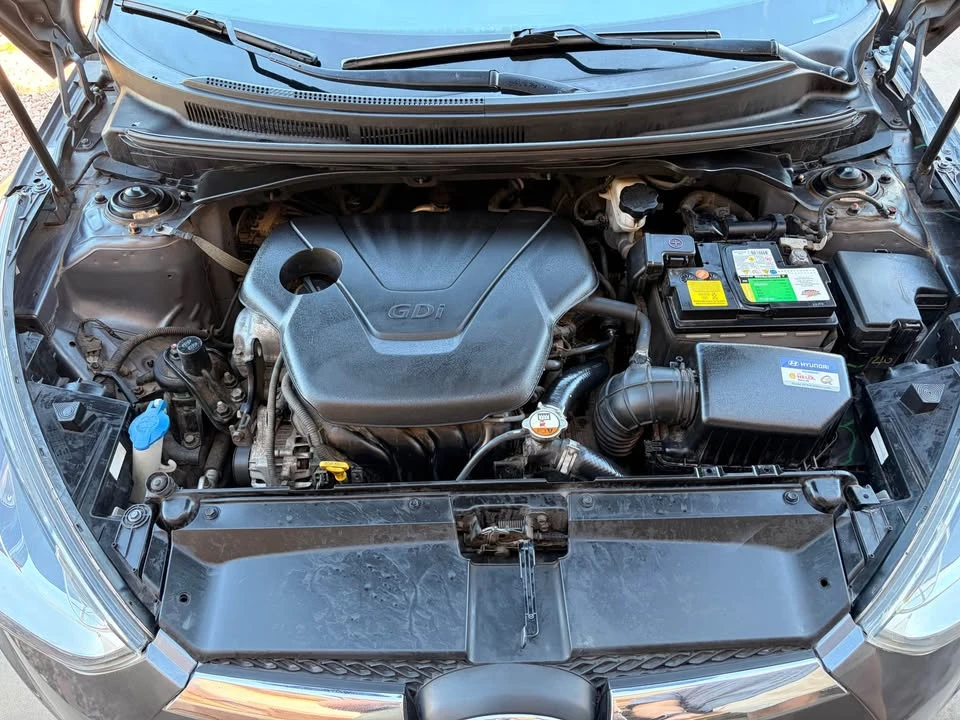 2017 Hyundai Veloster - Image 7 of 11