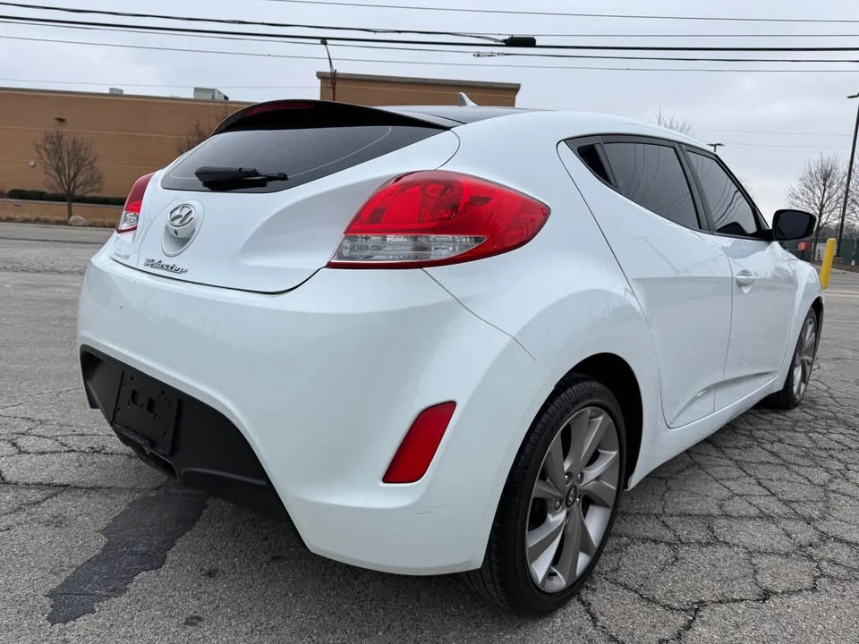 2017 Hyundai Veloster - Image 5 of 11