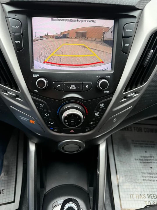 2017 Hyundai Veloster - Image 11 of 11