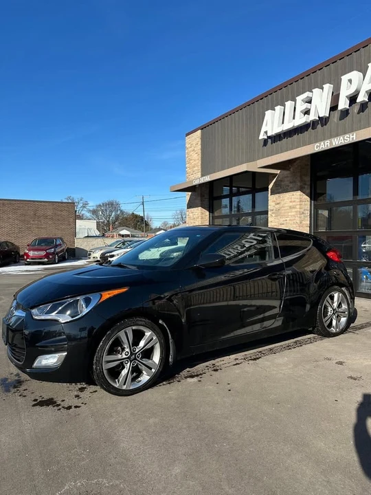 2017 Hyundai Veloster - Image 6 of 11