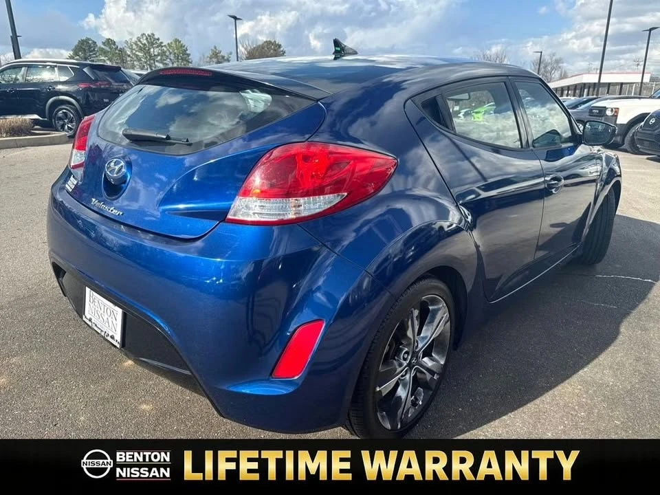 2017 Hyundai Veloster - Image 4 of 5