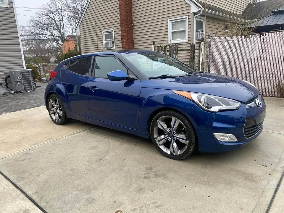 2017 Hyundai Veloster - Image 6 of 8