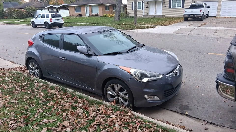 2017 Hyundai Veloster - Image 4 of 4