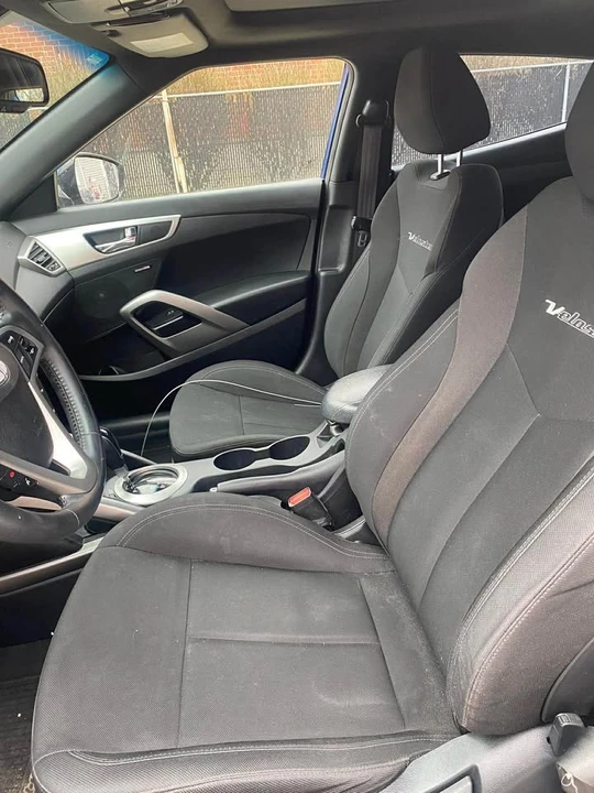 2017 Hyundai Veloster - Image 5 of 8