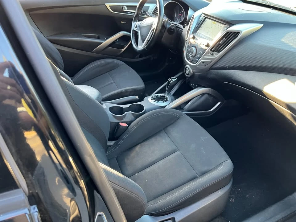 2017 Hyundai Veloster - Image 5 of 7