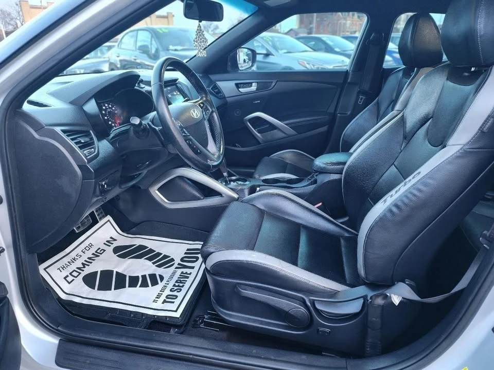 2017 Hyundai Veloster - Image 13 of 20
