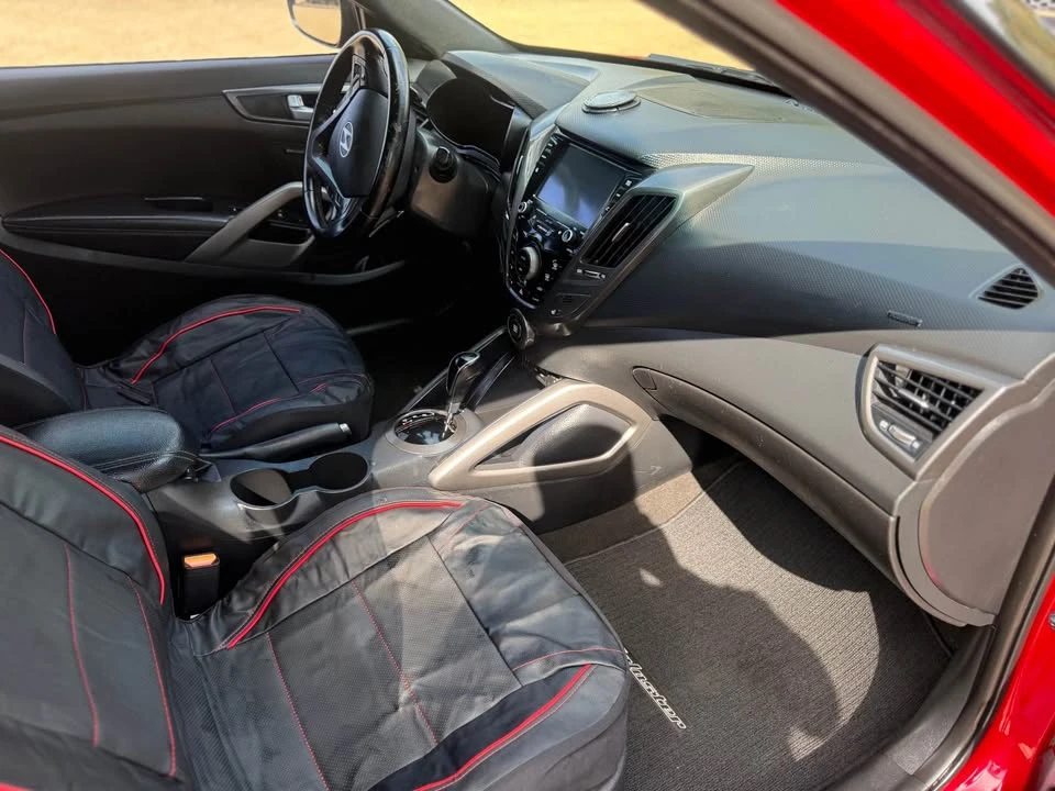 2017 Hyundai Veloster - Image 6 of 9