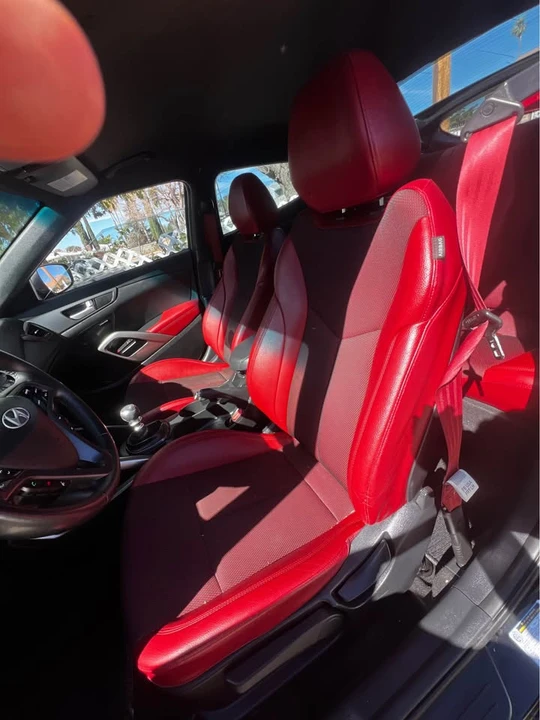 2017 Hyundai Veloster - Image 14 of 19