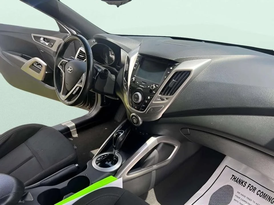 2017 Hyundai Veloster - Image 9 of 19