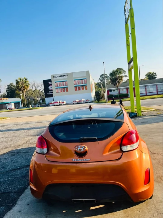 2017 Hyundai Veloster - Image 5 of 13