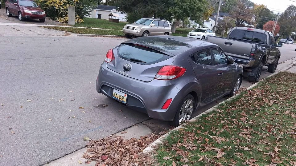 2017 Hyundai Veloster - Image 3 of 4