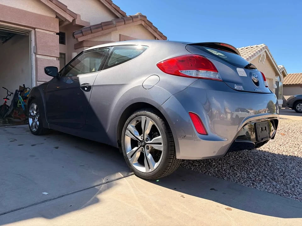 2017 Hyundai Veloster - Image 5 of 10