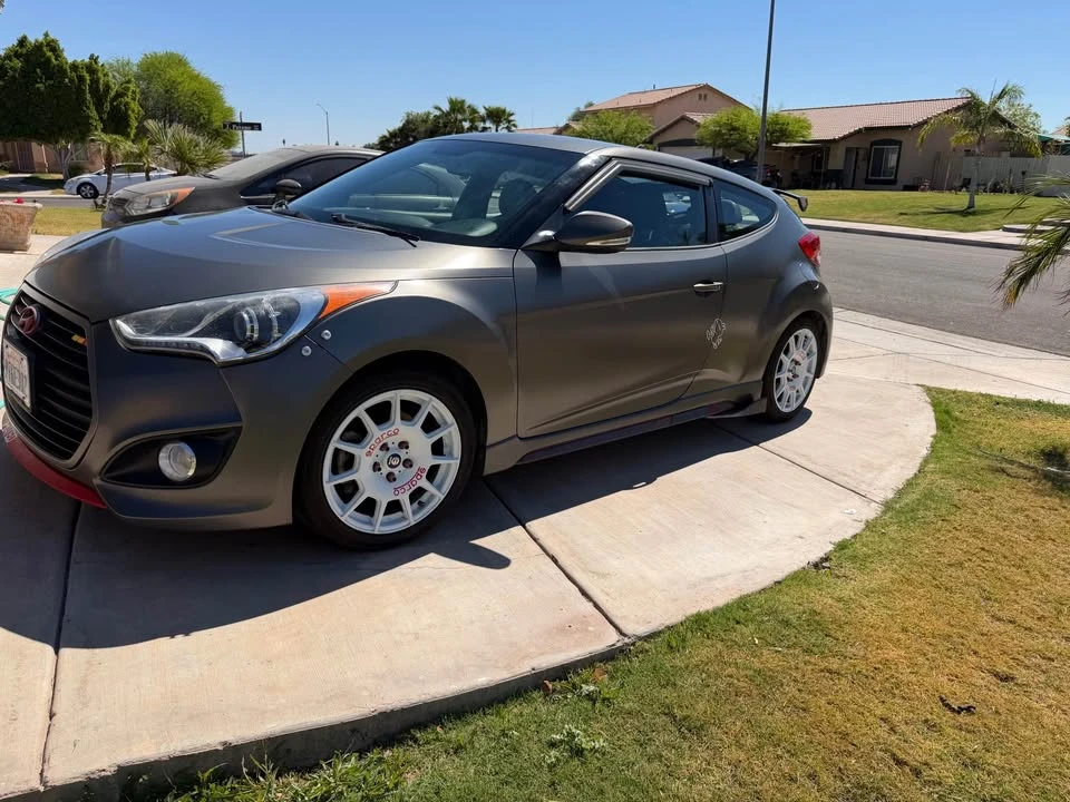 2017 Hyundai Veloster - Image 5 of 8